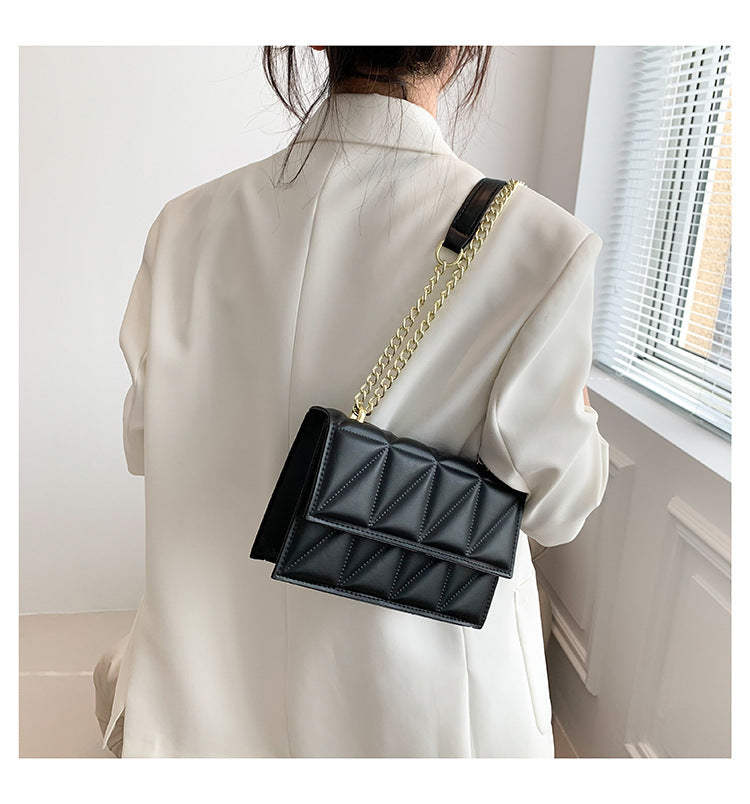 Small Chain Crossbody Shoulder Bag