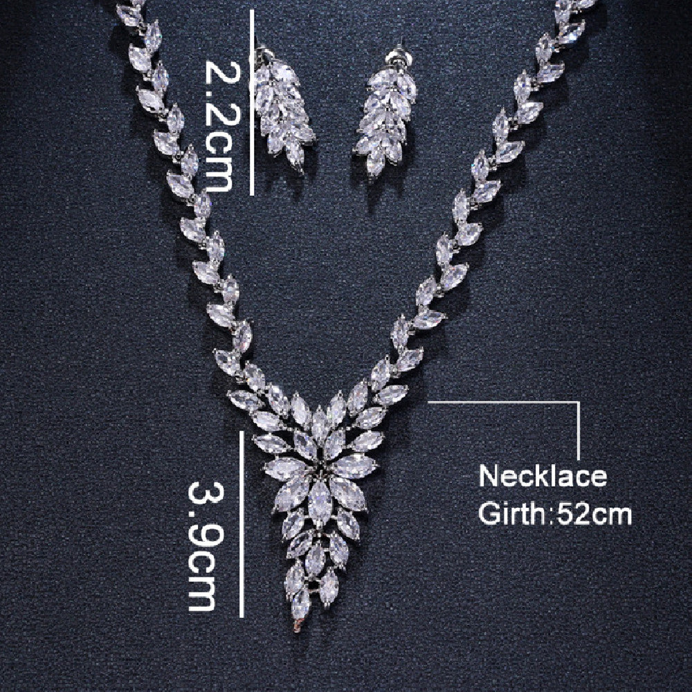 Fashion Simple Crystal Necklace Set