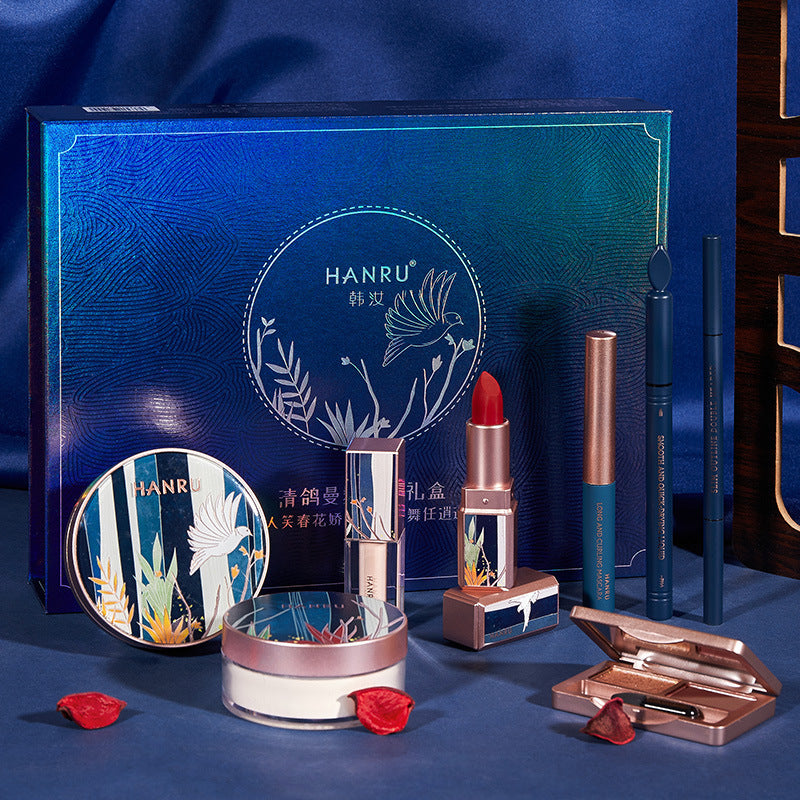 Oriental Beauty Lotus Pond Moonlight Velvet Lipstick